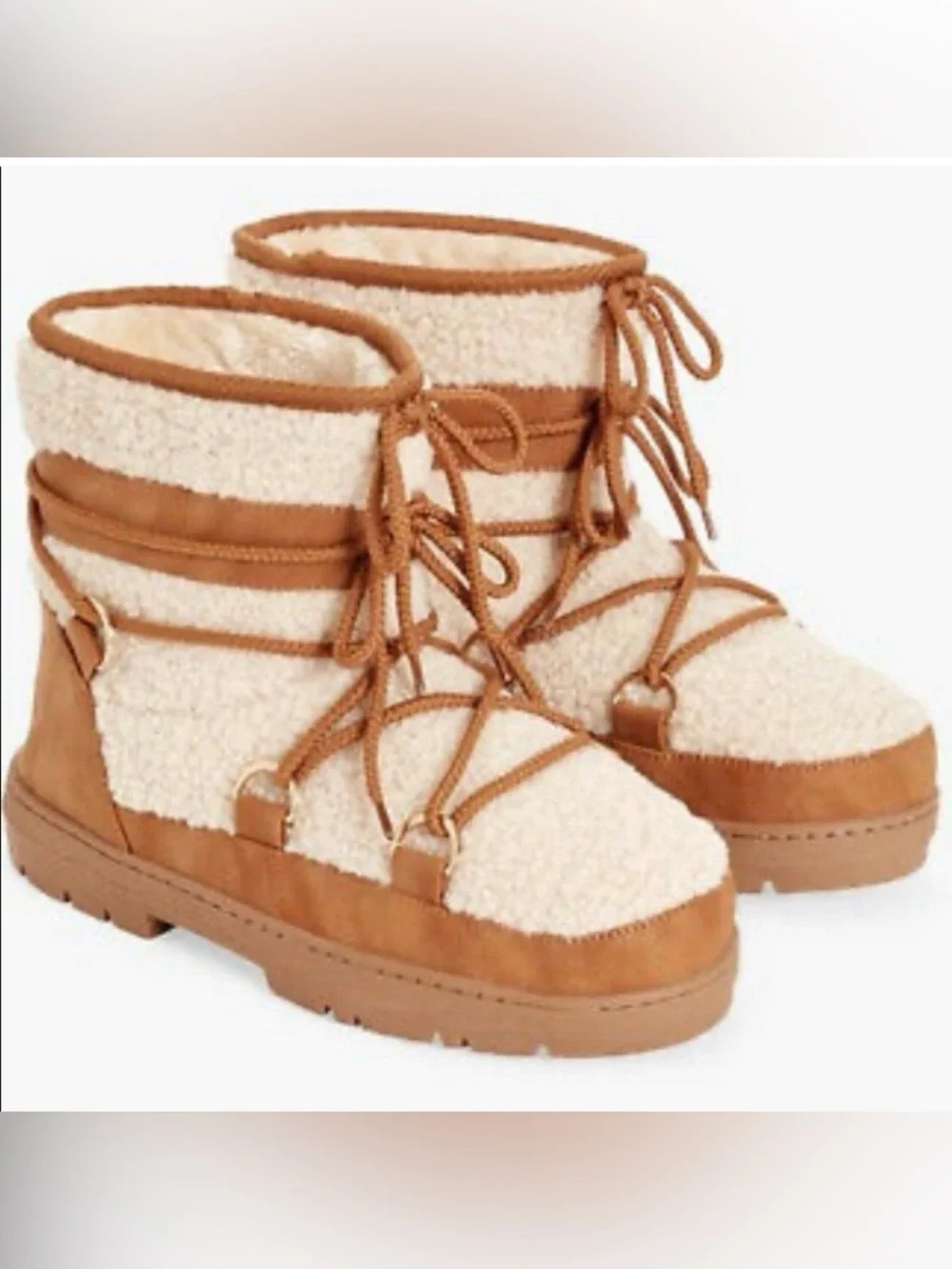 Cozy Sherpa Lace-Up Ankle Boots in Cream and Tan